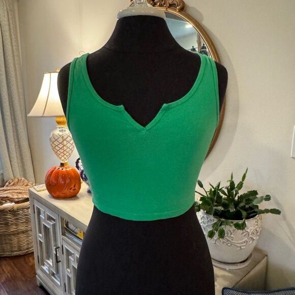 Wild Fable Green Cropped top small - Picture 1 of 4